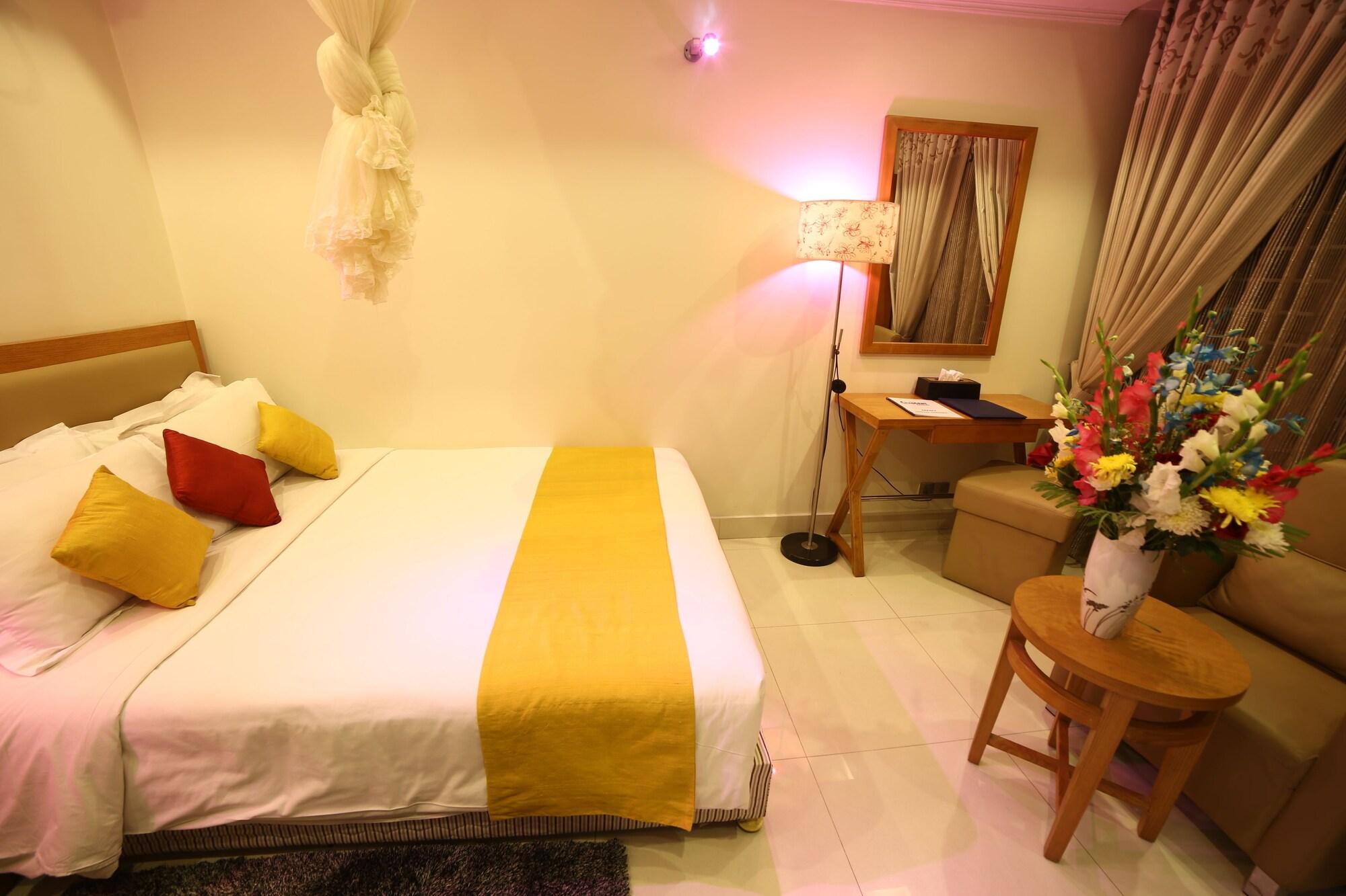 Nascent Gardenia Luxury Suites ธากา ภายนอก รูปภาพ